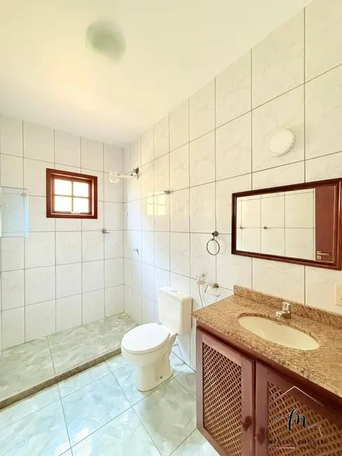 Foto 9 de Casa de Condomínio com 4 quartos à venda, 360m2 em Araruama - RJ