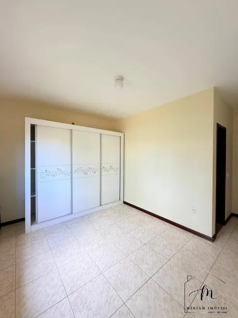 Foto 8 de Casa de Condomínio com 4 quartos à venda, 360m2 em Araruama - RJ