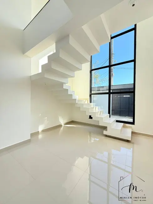 Foto 8 de Casa com 3 quartos à venda em Araruama - RJ