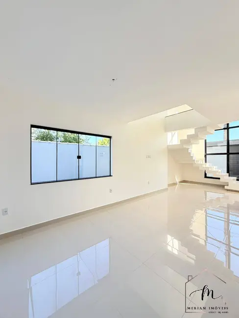 Foto 7 de Casa com 3 quartos à venda em Araruama - RJ