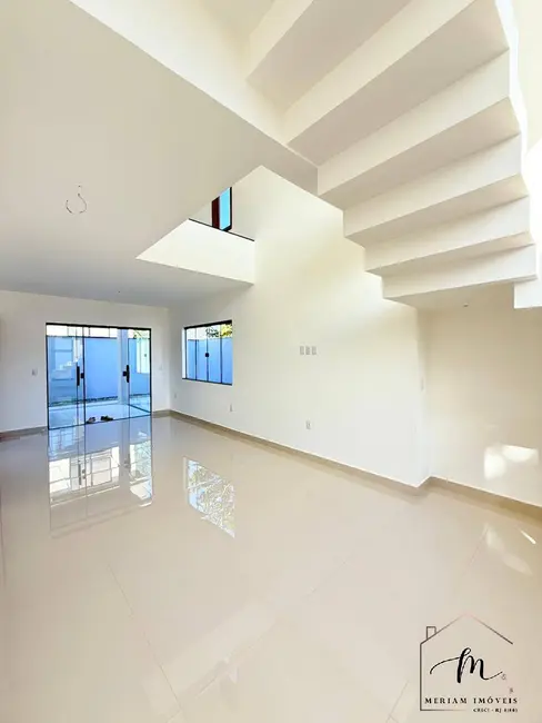 Foto 9 de Casa com 3 quartos à venda em Araruama - RJ