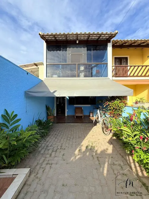 Foto 1 de Casa com 2 quartos à venda em Araruama - RJ