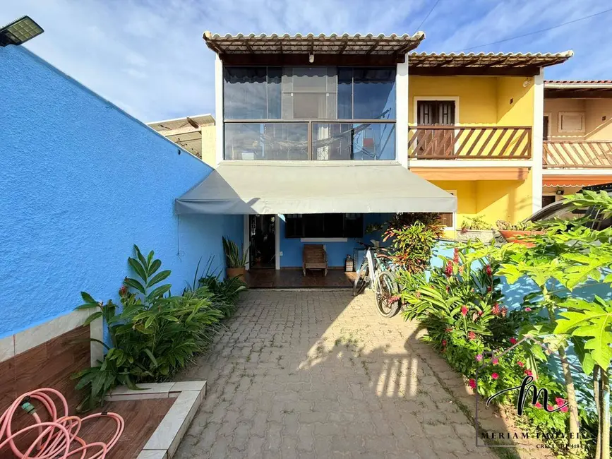 Foto 2 de Casa com 2 quartos à venda em Araruama - RJ