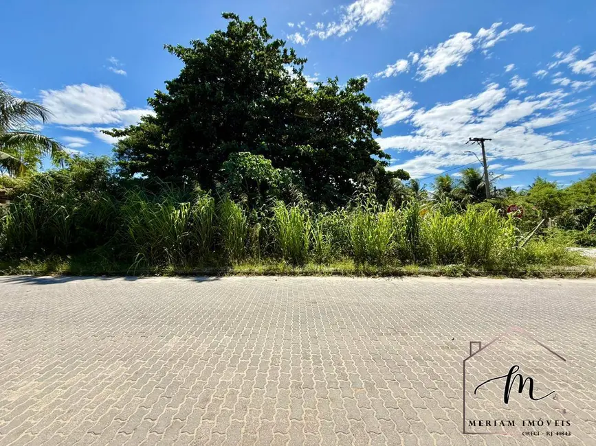 Foto 2 de Terreno / Lote à venda, 463m2 em Araruama - RJ