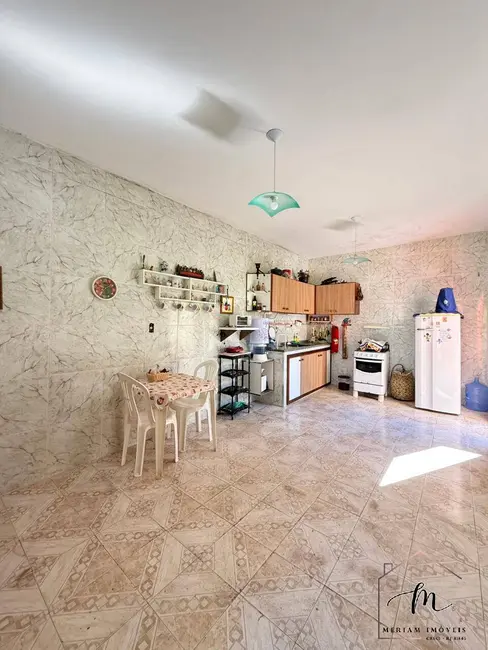 Foto 6 de Casa à venda, 450m2 em Araruama - RJ
