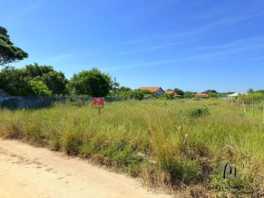 Foto 3 de Terreno / Lote à venda, 811m2 em Araruama - RJ
