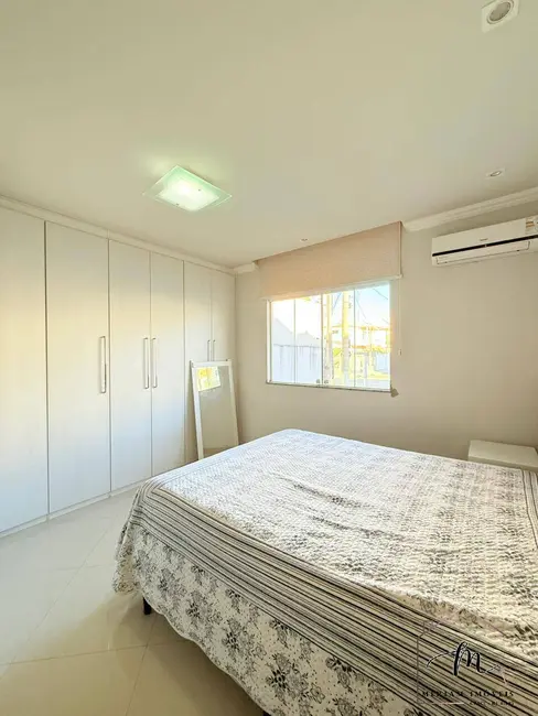 Foto 9 de Casa de Condomínio com 3 quartos à venda em Araruama - RJ