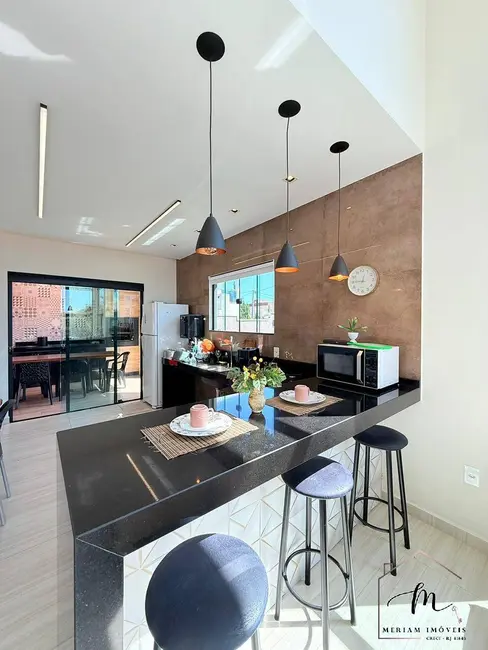 Foto 9 de Casa de Condomínio com 3 quartos à venda em Araruama - RJ
