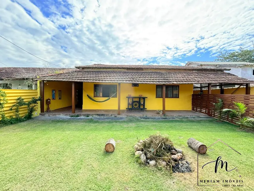 Casa com 2 quartos para alugar em Araruama - RJ - imagem 2 Foto 2 de Casa com 2 quartos para alugar em Araruama - RJ