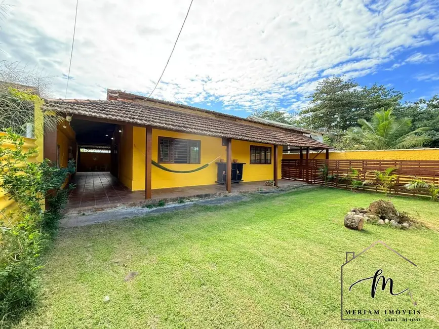 Casa com 2 quartos para alugar em Araruama - RJ - imagem 1 Foto 1 de Casa com 2 quartos para alugar em Araruama - RJ