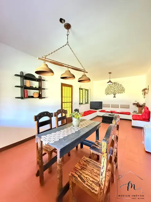 Casa com 2 quartos para alugar em Araruama - RJ - imagem 4 Foto 4 de Casa com 2 quartos para alugar em Araruama - RJ