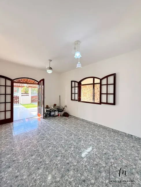 Foto 4 de Casa de Condomínio com 3 quartos à venda, 360m2 em Araruama - RJ