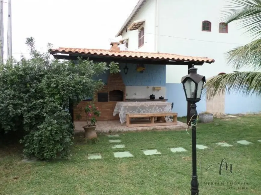 Foto 2 de Casa de Condomínio com 3 quartos à venda em Arraial Do Cabo - RJ