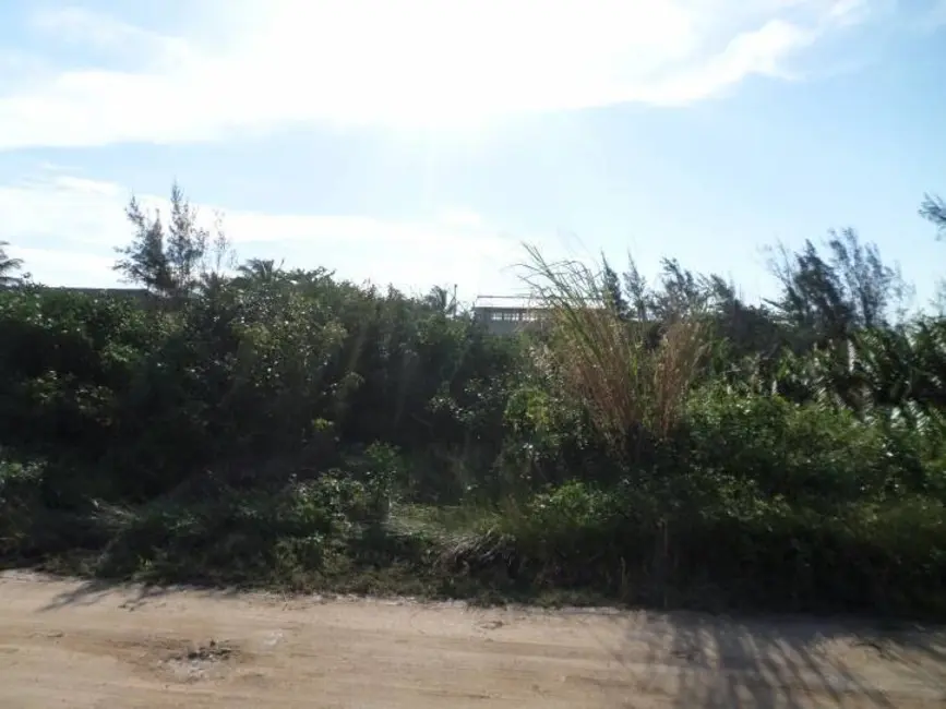 Foto 1 de Terreno / Lote à venda, 450m2 em Praia Seca, Araruama - RJ