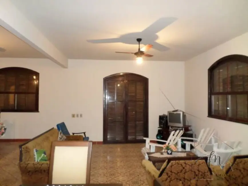 Foto 9 de Casa com 5 quartos à venda, 720m2 em Praia Seca, Araruama - RJ