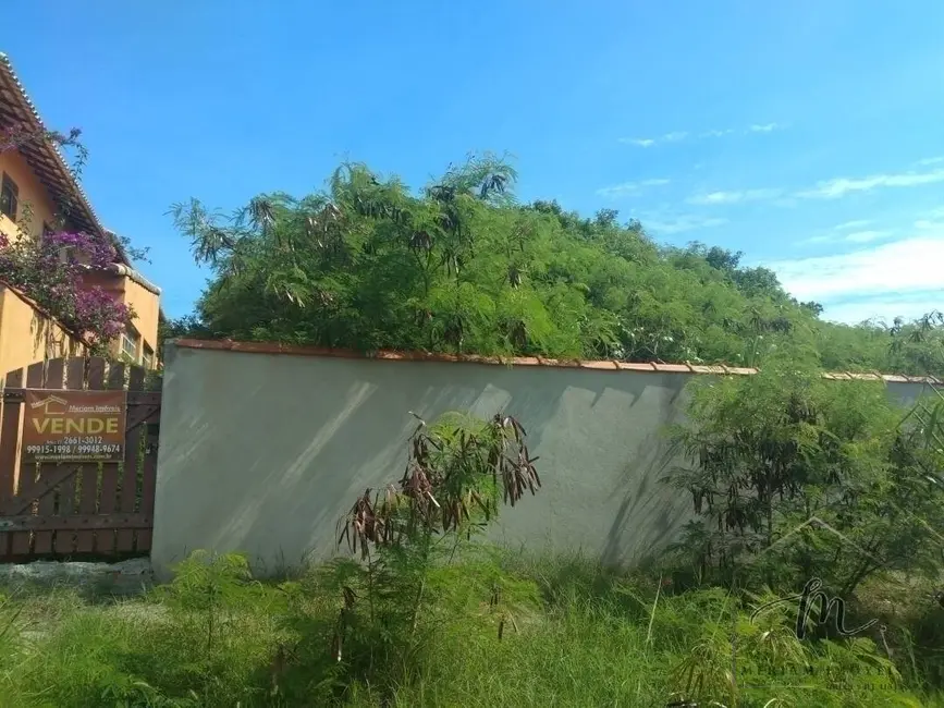 Foto 1 de Terreno / Lote à venda, 600m2 em Araruama - RJ