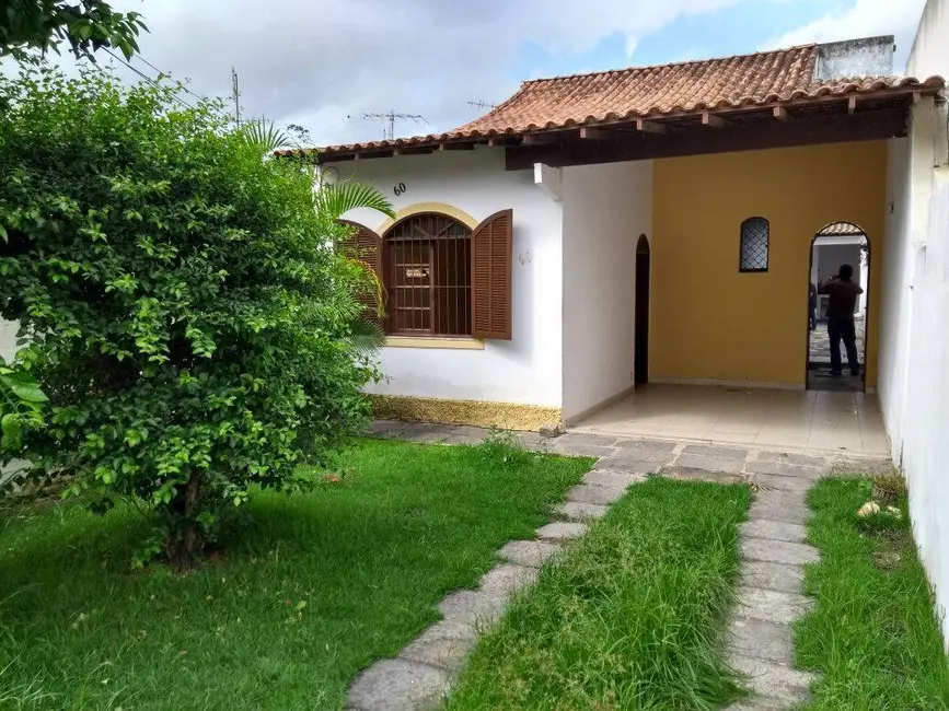 Foto 1 de Casa com 2 quartos à venda em Campos Dos Goytacazes - RJ