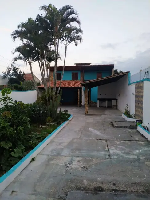 Casa com 4 quartos à venda, 350m2 em Parque Tropical, Campos Dos Goytacazes - RJ - imagem 3 Foto 3 de Casa com 4 quartos à venda, 350m2 em Parque Tropical, Campos Dos Goytacazes - RJ