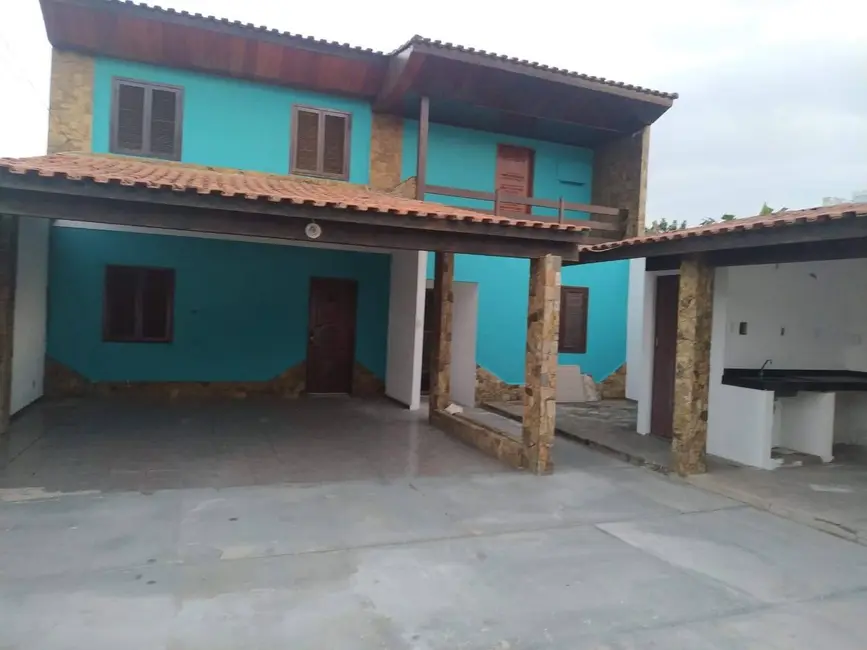 Casa com 4 quartos à venda, 350m2 em Parque Tropical, Campos Dos Goytacazes - RJ - imagem 2 Foto 2 de Casa com 4 quartos à venda, 350m2 em Parque Tropical, Campos Dos Goytacazes - RJ