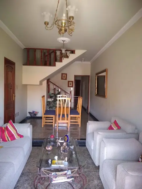 Casa com 3 quartos à venda e para alugar em Parque Tarcisio Miranda, Campos Dos Goytacazes - RJ - imagem 6 Foto 6 de Casa com 3 quartos à venda e para alugar em Parque Tarcisio Miranda, Campos Dos Goytacazes - RJ
