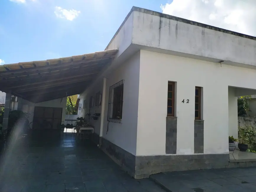 Foto 2 de Casa com 3 quartos à venda em Centro, Campos Dos Goytacazes - RJ