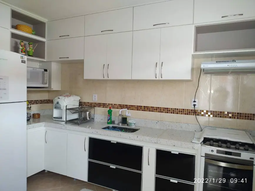 Casa com 3 quartos à venda em Alphaville, Campos Dos Goytacazes - RJ - imagem 6 Foto 6 de Casa com 3 quartos à venda em Alphaville, Campos Dos Goytacazes - RJ