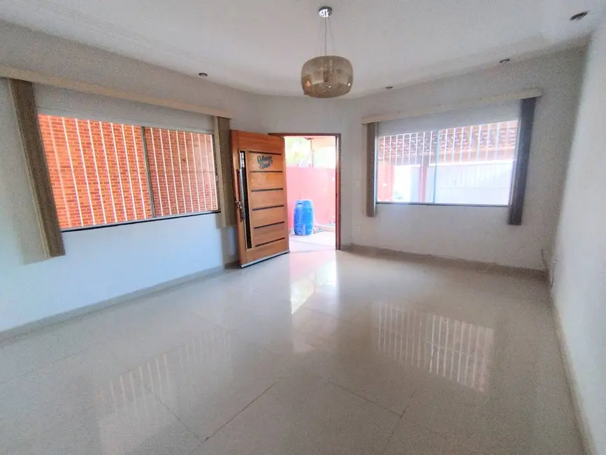 Casa com 2 quartos à venda, 159m2 em Residencial Porto Seguro, Campos Dos Goytacazes - RJ - imagem 3 Foto 3 de Casa com 2 quartos à venda, 159m2 em Residencial Porto Seguro, Campos Dos Goytacazes - RJ