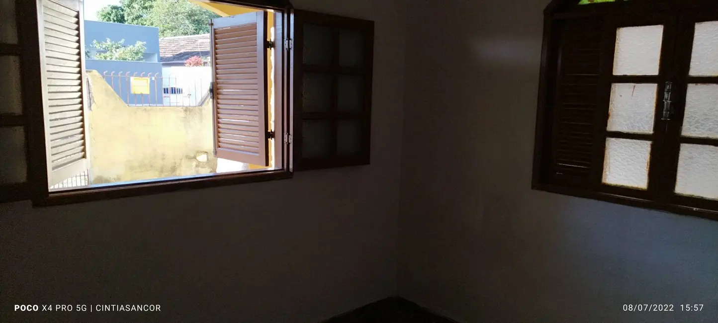 Casa com 3 quartos à venda, 400m2 em Parque São Benedito, Campos Dos Goytacazes - RJ - imagem 8 Foto 8 de Casa com 3 quartos à venda, 400m2 em Parque São Benedito, Campos Dos Goytacazes - RJ
