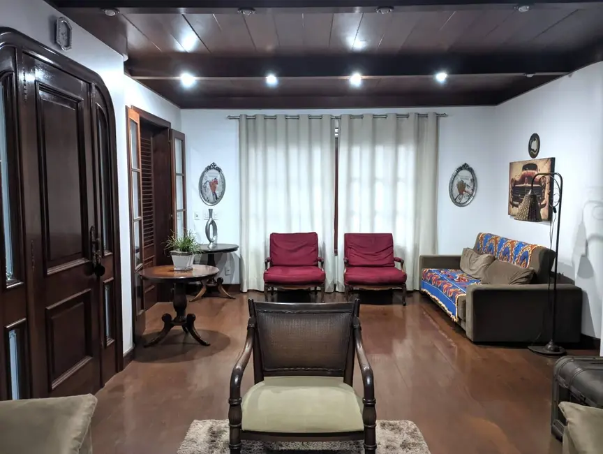 Foto 6 de Casa com 3 quartos à venda, 1700m2 em Parque Turf Club, Campos Dos Goytacazes - RJ