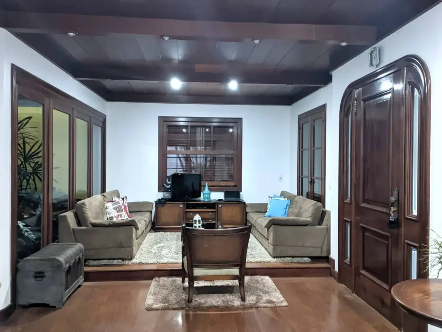 Foto 8 de Casa com 3 quartos à venda, 1700m2 em Parque Turf Club, Campos Dos Goytacazes - RJ