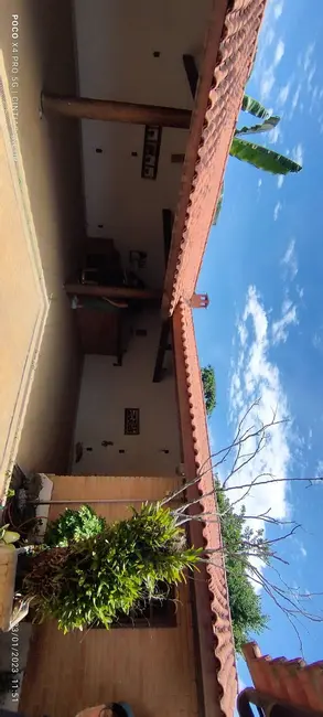 Foto 2 de Casa com 3 quartos à venda em Centro, Campos Dos Goytacazes - RJ