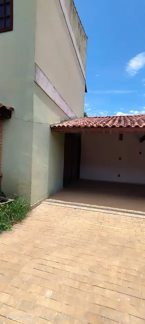 Casa com 3 quartos à venda em Centro, Campos Dos Goytacazes - RJ - imagem 4 Foto 4 de Casa com 3 quartos à venda em Centro, Campos Dos Goytacazes - RJ