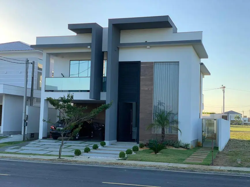 Casa com 4 quartos à venda e para alugar em Parque Rodoviário, Campos Dos Goytacazes - RJ - imagem 3 Foto 3 de Casa com 4 quartos à venda e para alugar em Parque Rodoviário, Campos Dos Goytacazes - RJ