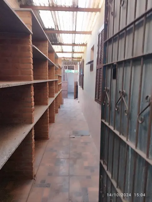 Casa com 3 quartos à venda em Campos Dos Goytacazes - RJ - imagem 9 Foto 9 de Casa com 3 quartos à venda em Campos Dos Goytacazes - RJ