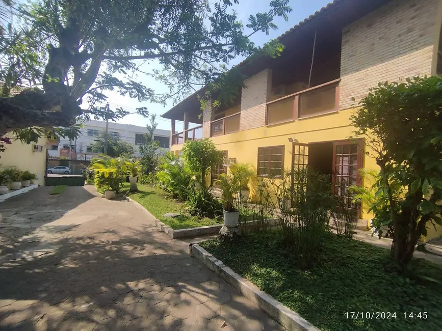 Casa com 5 quartos à venda, 1400m2 em Parque Jardim Carioca, Campos Dos Goytacazes - RJ - imagem 3 Foto 3 de Casa com 5 quartos à venda, 1400m2 em Parque Jardim Carioca, Campos Dos Goytacazes - RJ