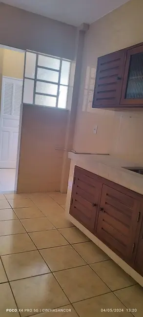 Casa com 2 quartos para alugar, 80m2 em Centro, Campos Dos Goytacazes - RJ - imagem 3 Foto 3 de Casa com 2 quartos para alugar, 80m2 em Centro, Campos Dos Goytacazes - RJ