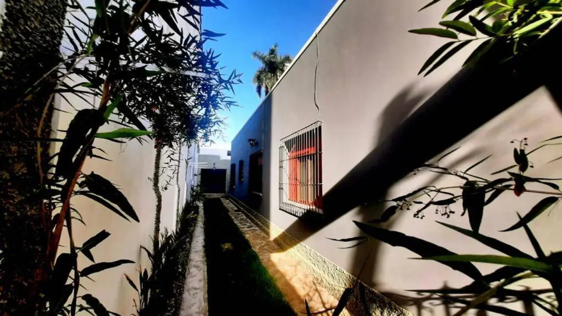 Casa com 3 quartos à venda, 450m2 em Parque Tamandaré, Campos Dos Goytacazes - RJ - imagem 4 Foto 4 de Casa com 3 quartos à venda, 450m2 em Parque Tamandaré, Campos Dos Goytacazes - RJ
