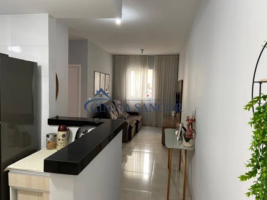 Foto 1 de Apartamento com 2 quartos à venda, 55m2 em Jardim Carioca, Campos Dos Goytacazes - RJ