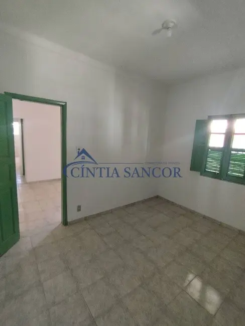 Casa com 2 quartos para alugar em Parque Leopoldina, Campos Dos Goytacazes - RJ - imagem 4 Foto 4 de Casa com 2 quartos para alugar em Parque Leopoldina, Campos Dos Goytacazes - RJ