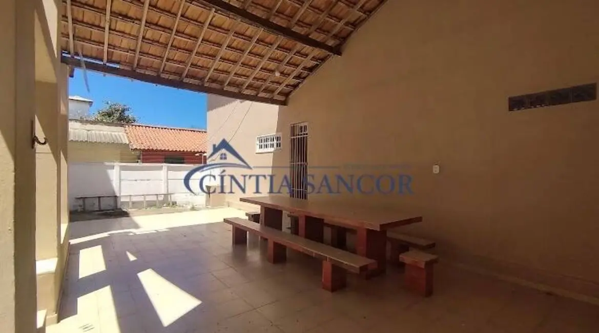 Foto 1 de Casa com 3 quartos para alugar em Campos Dos Goytacazes - RJ