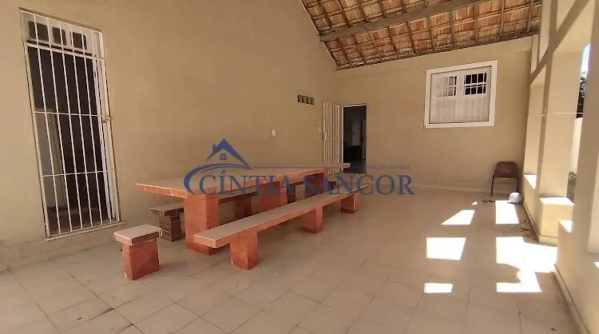 Foto 6 de Casa com 3 quartos para alugar em Campos Dos Goytacazes - RJ