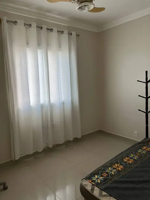 Foto 9 de Apartamento com 3 quartos para alugar em Parque São Caetano, Campos Dos Goytacazes - RJ