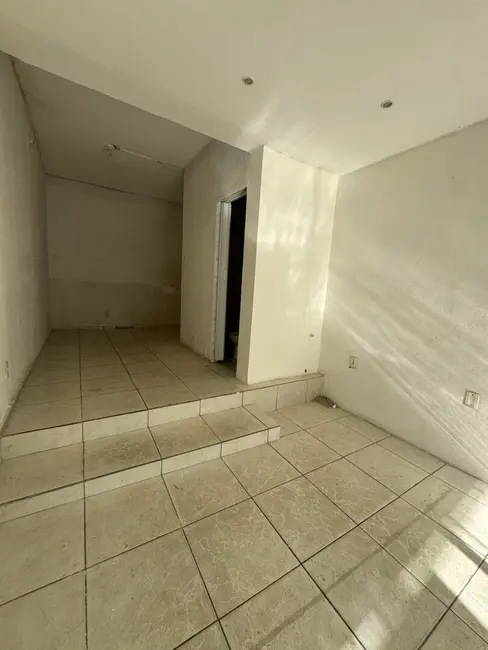 Foto 4 de Sala Comercial para alugar em Campos Dos Goytacazes - RJ