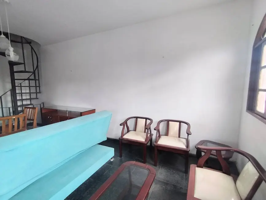 Casa com 3 quartos para alugar em Centro, Campos Dos Goytacazes - RJ - imagem 7 Foto 7 de Casa com 3 quartos para alugar em Centro, Campos Dos Goytacazes - RJ
