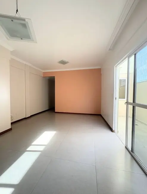 Foto 1 de Apartamento com 2 quartos à venda em Parque Turf Club, Campos Dos Goytacazes - RJ