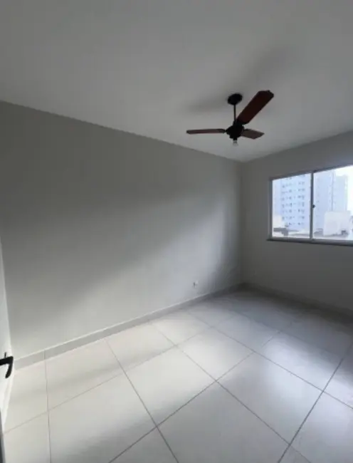 Apartamento com 2 quartos para alugar, 55m2 em Campos Dos Goytacazes - RJ - imagem 5 Foto 5 de Apartamento com 2 quartos para alugar, 55m2 em Campos Dos Goytacazes - RJ