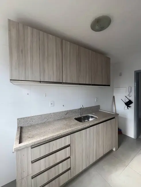 Apartamento com 2 quartos para alugar, 55m2 em Campos Dos Goytacazes - RJ - imagem 2 Foto 2 de Apartamento com 2 quartos para alugar, 55m2 em Campos Dos Goytacazes - RJ