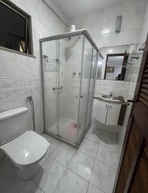 Foto 2 de Apartamento com 2 quartos para alugar em Centro, Campos Dos Goytacazes - RJ