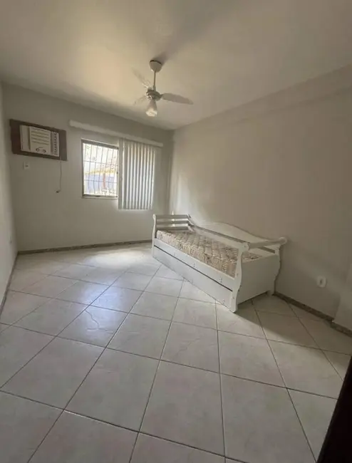 Foto 4 de Apartamento com 2 quartos para alugar em Centro, Campos Dos Goytacazes - RJ
