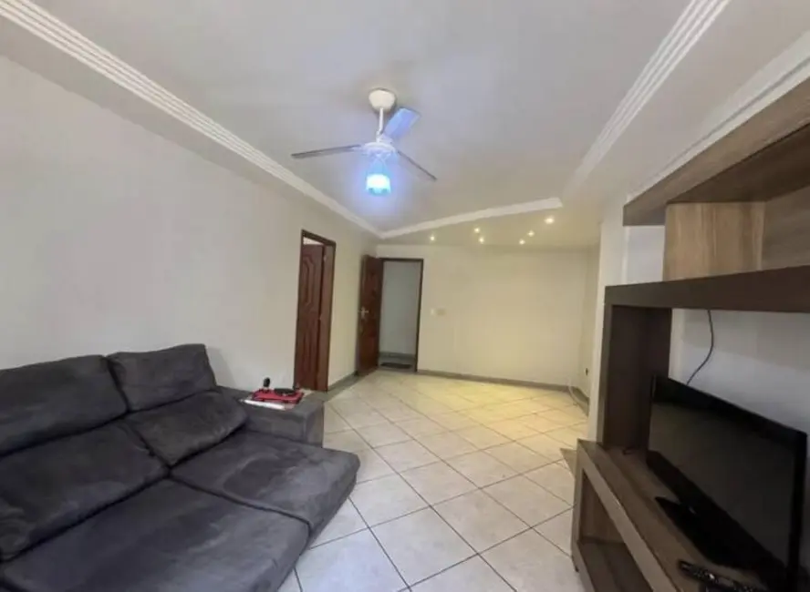 Foto 1 de Apartamento com 2 quartos para alugar em Centro, Campos Dos Goytacazes - RJ
